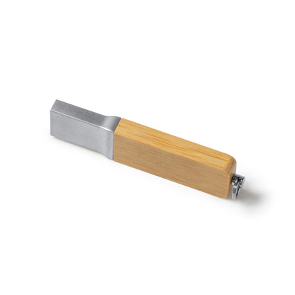 Clé USB avec structure principale en bambou naturel.